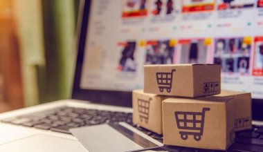 perbedaan e-commerce dan marketplace